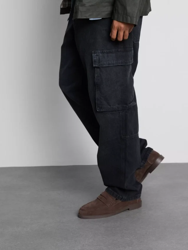 Mid-rise loose cargo jeans