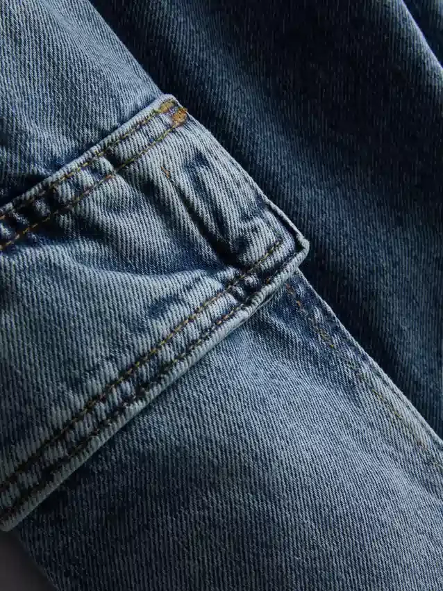 Mid-rise loose cargo jeans