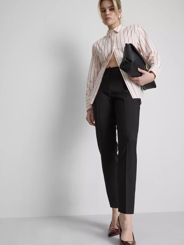 Mid rise pleated stretch pants