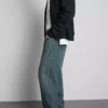 Mid-rise relaxed straight leg jeans