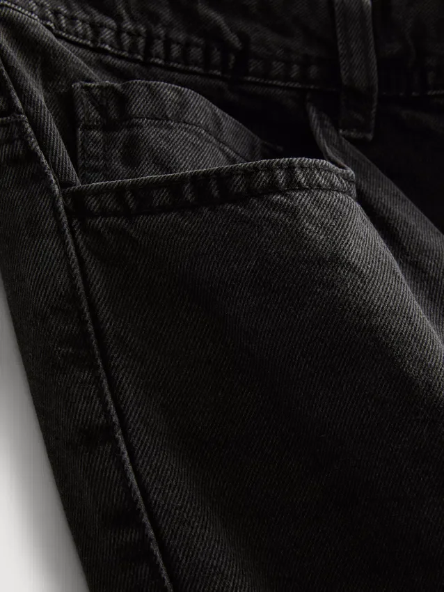 Mid-rise relaxed straight leg jeans