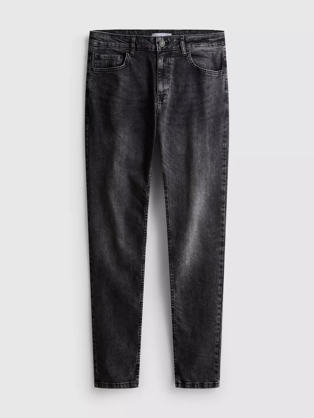 Mid-rise skinny jeans