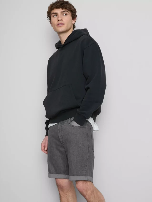 Mid-rise slim denim shorts