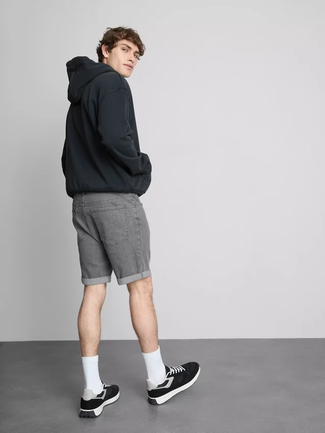 Mid-rise slim denim shorts