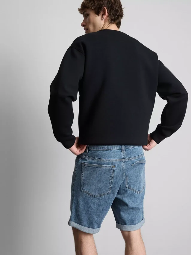 Mid-rise slim denim shorts