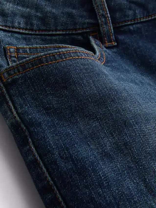 Mid-rise slim denim shorts