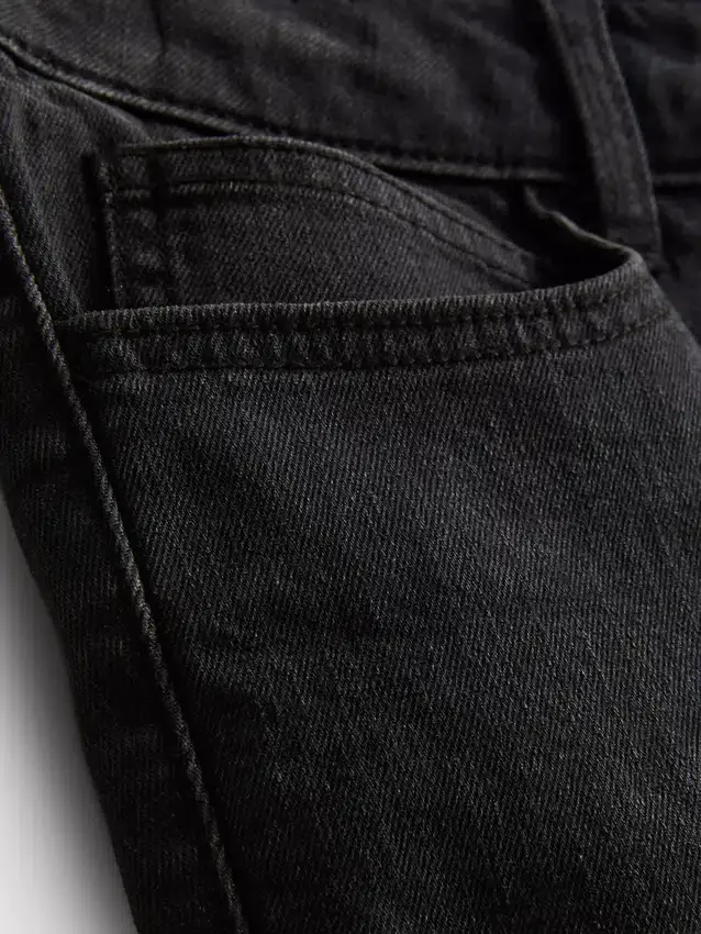 Mid-rise slim denim shorts