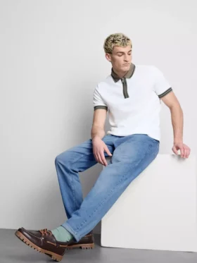 Mid-rise slim fit jeans