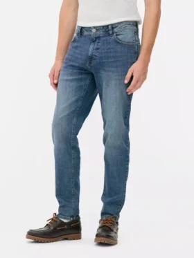 Mid-rise slim fit jeans