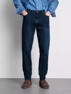 Mid-rise slim fit jeans