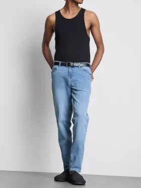 Mid-rise slim fit jeans