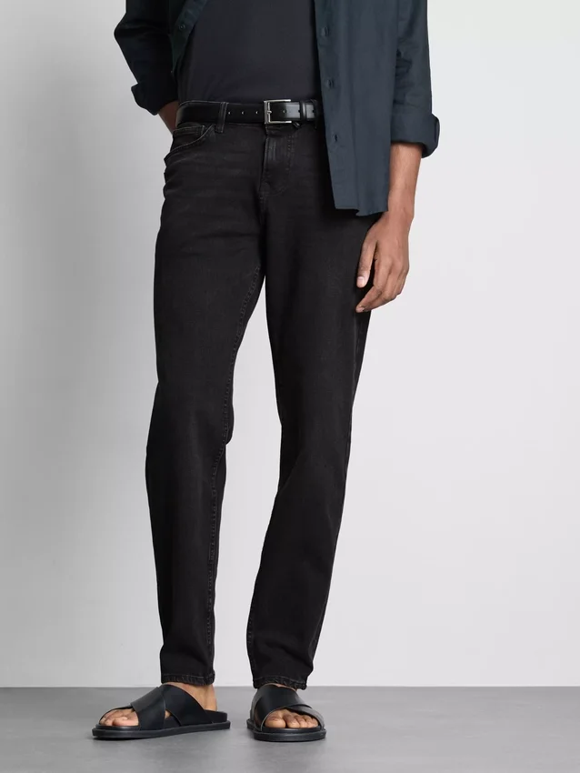 Mid-rise slim fit jeans