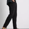 Mid-rise slim fit jeans