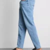 Mid-rise slim fit jeans