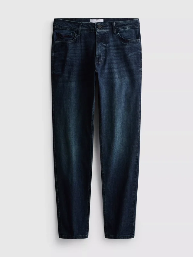 Mid-rise slim fit jeans