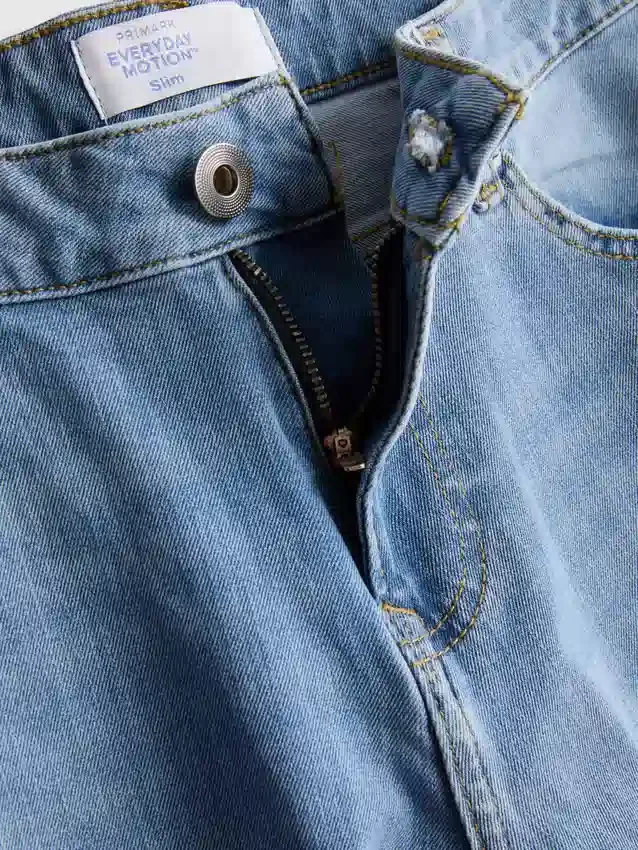 Mid-rise slim fit jeans