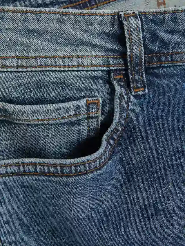 Mid-rise slim fit jeans