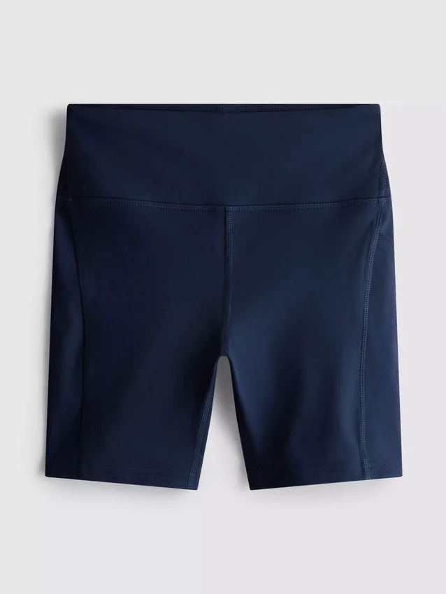 Mid-rise smooth support active yoga shorts