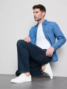 Mid-rise straight-leg jeans