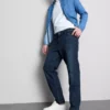 Mid-rise straight-leg jeans