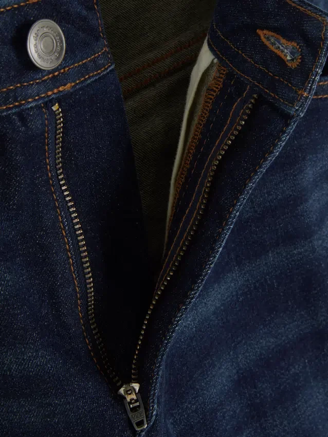 Mid-rise straight-leg jeans