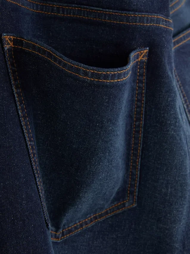 Mid-rise straight-leg jeans