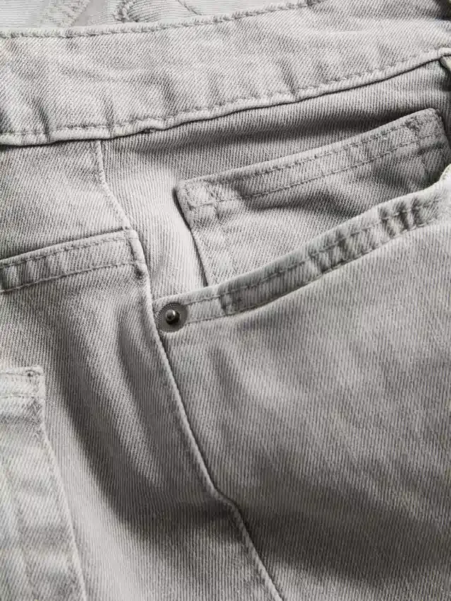 Mid-rise straight-leg jeans