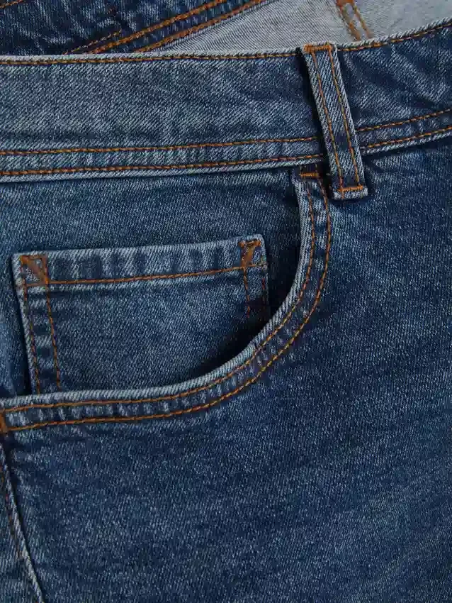 Mid-rise straight-leg jeans