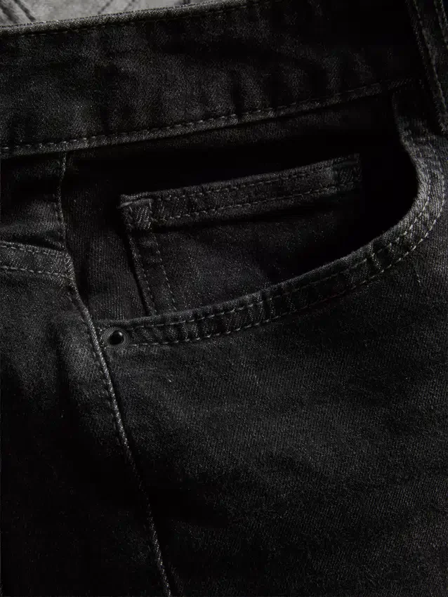 Mid-rise straight-leg jeans