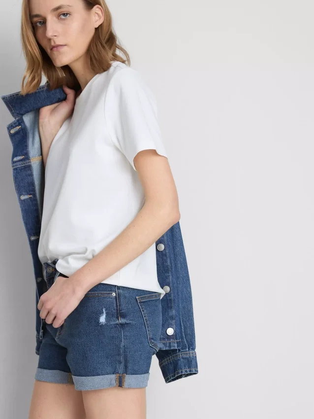 Mid-rise turn-up denim shorts