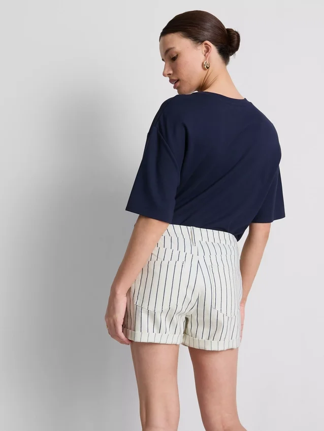 Mid-rise turn-up denim shorts