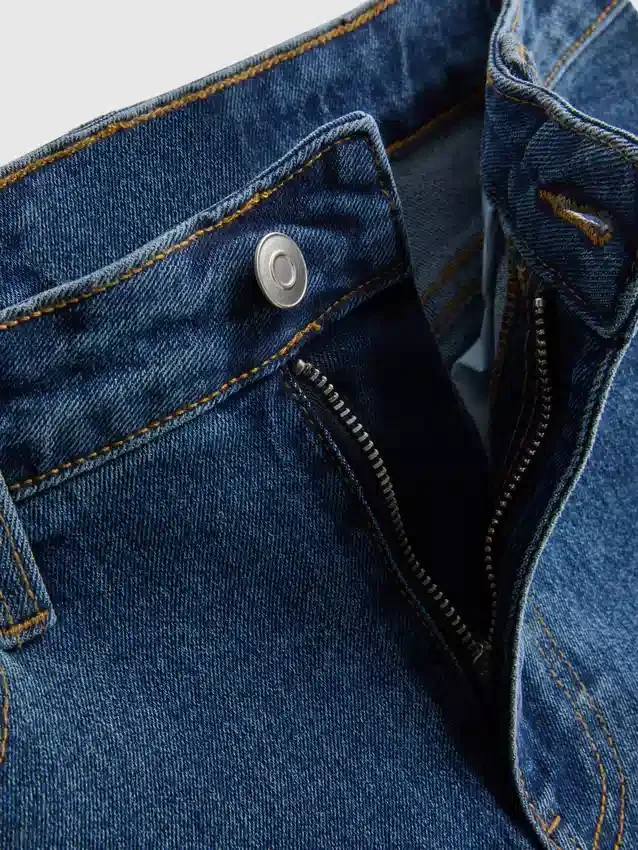 Mid-rise turn-up denim shorts