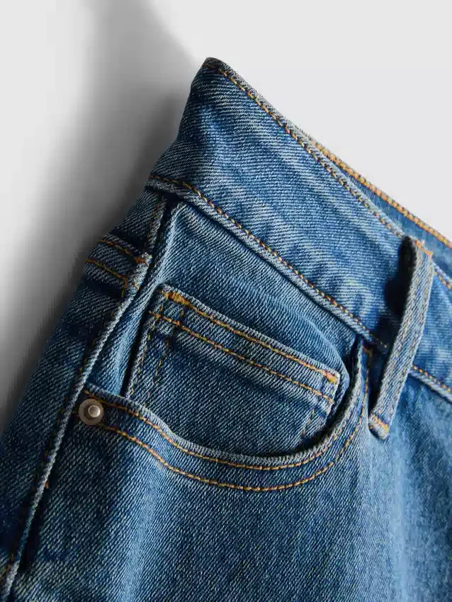 Mid-rise turn-up denim shorts