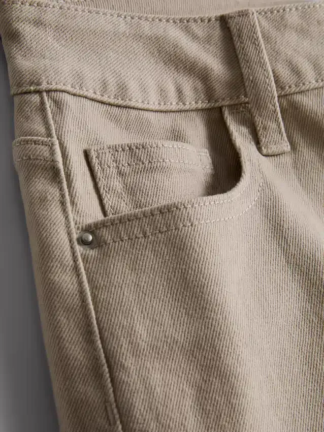 Mid-rise turn-up denim shorts