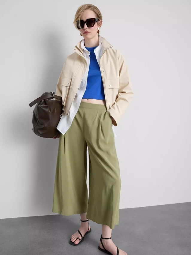 Mid-rise wide leg culotte pants