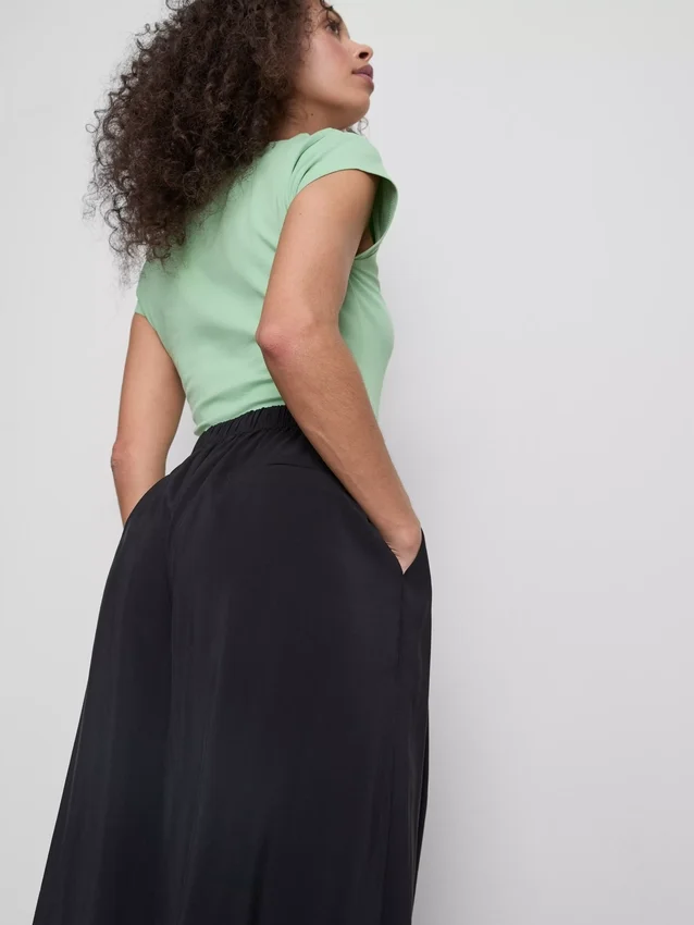 Mid-rise wide leg culotte pants