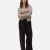 Mid-rise wide-leg jeans