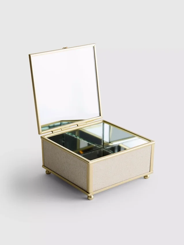 Mirrored jewelry box