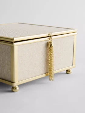 Mirrored jewelry box