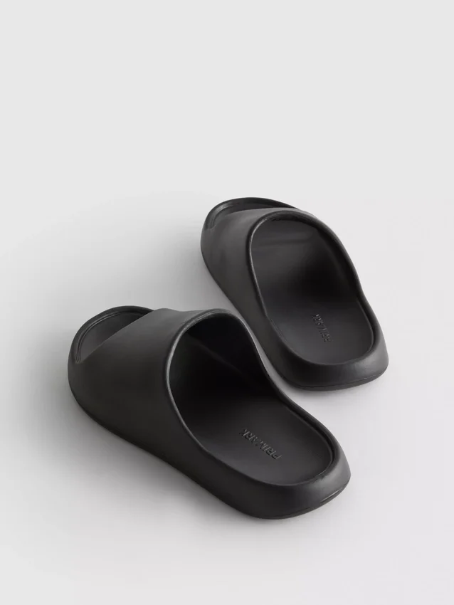 Molded pool slides