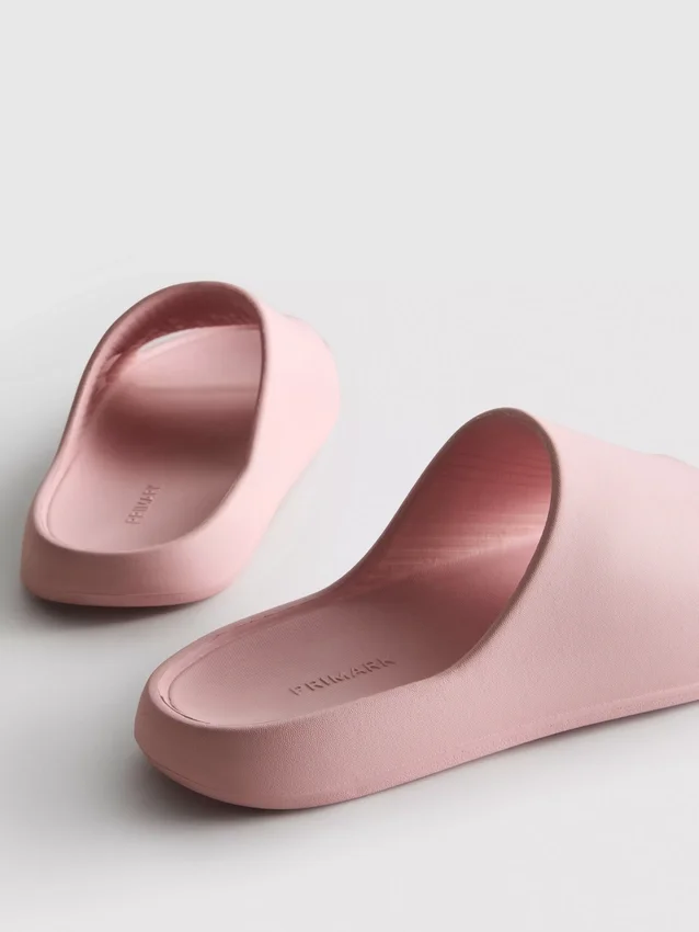 Molded pool slides