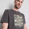 Mount everest graphic t-shirt