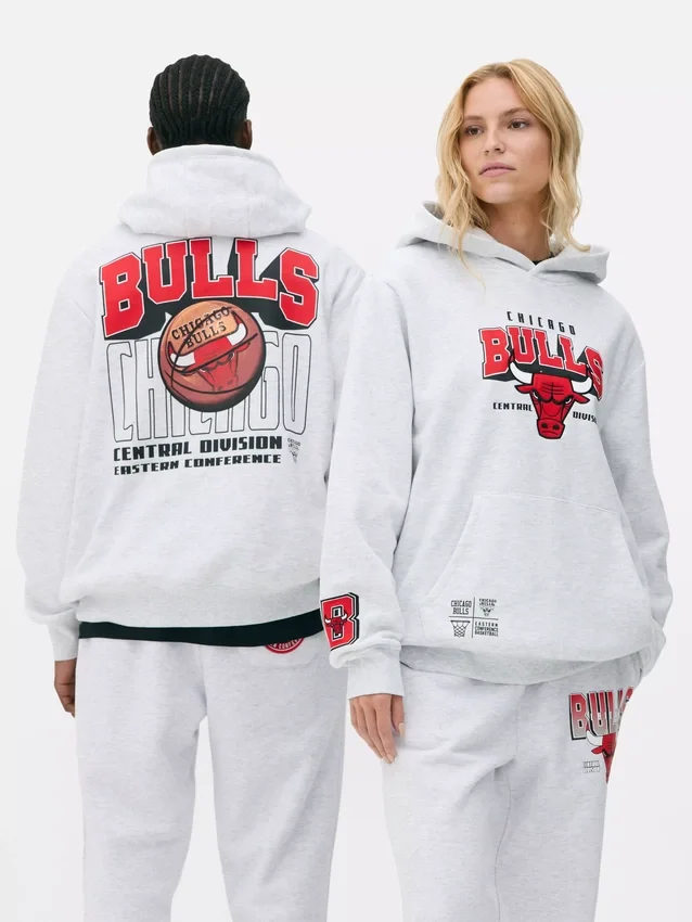 Nba chicago bulls logo hoodie
