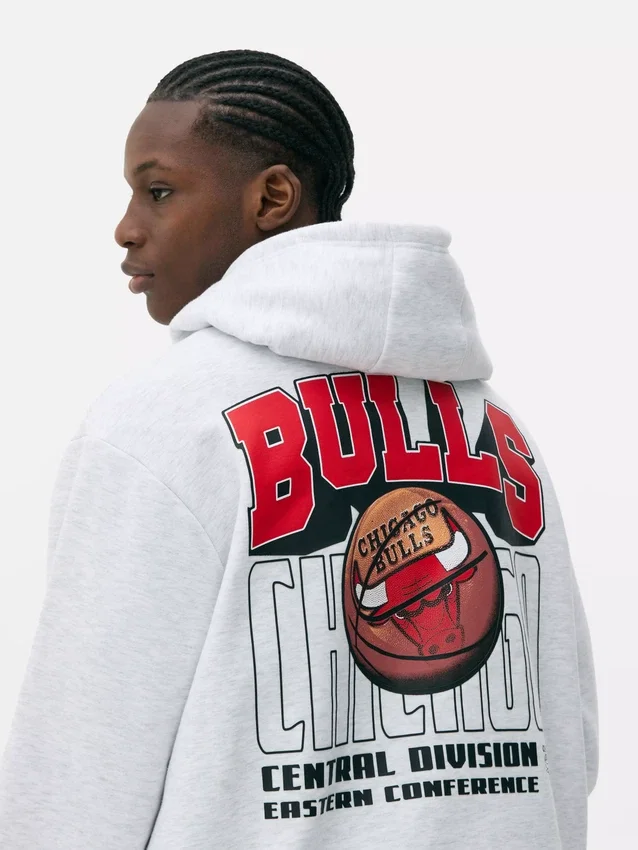 Nba chicago bulls logo hoodie
