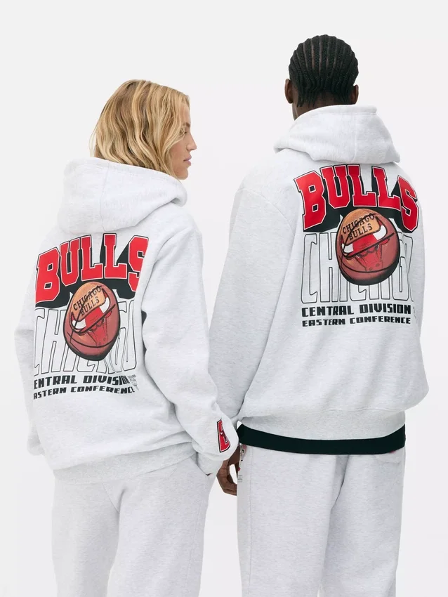 Nba chicago bulls logo hoodie