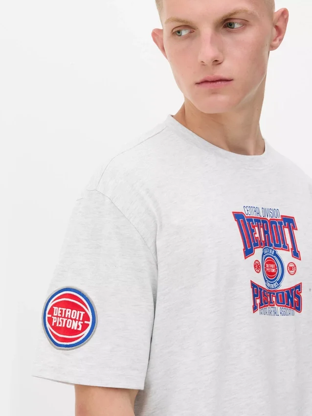 Nba detroit pistons t-shirt