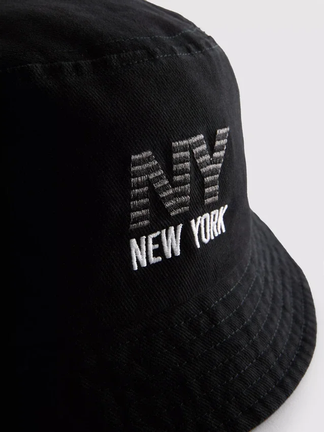 New york logo bucket hat