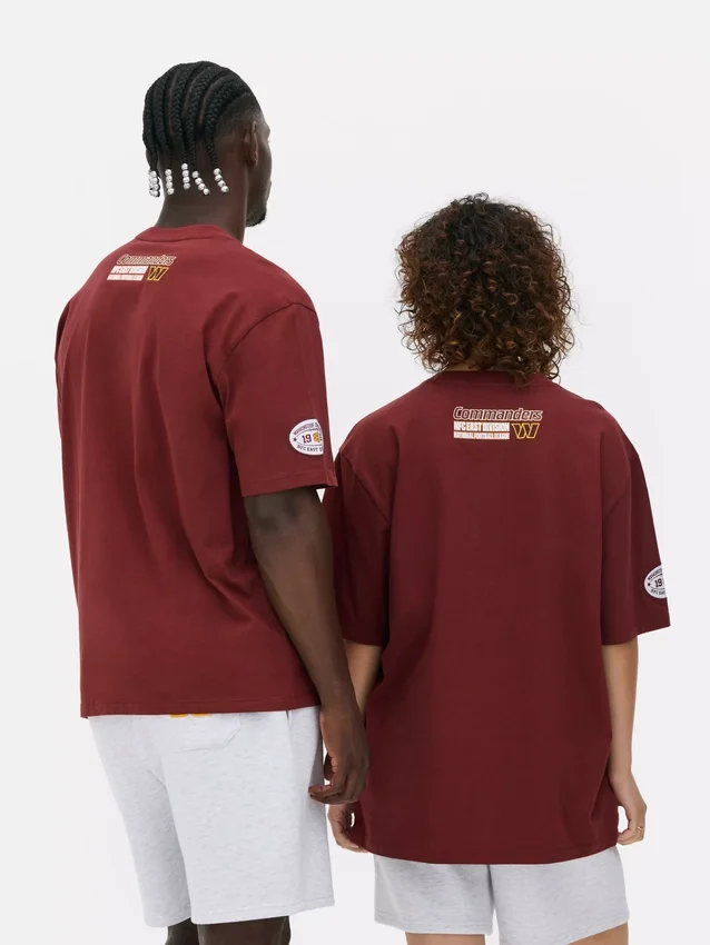 Nfl washington commanders logo t-shirt