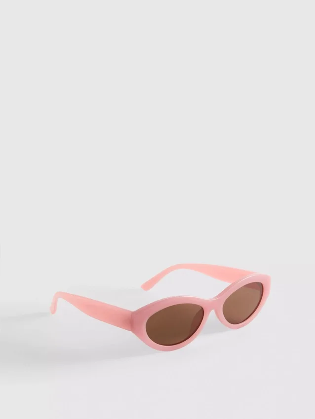 Oval frame sunglasses