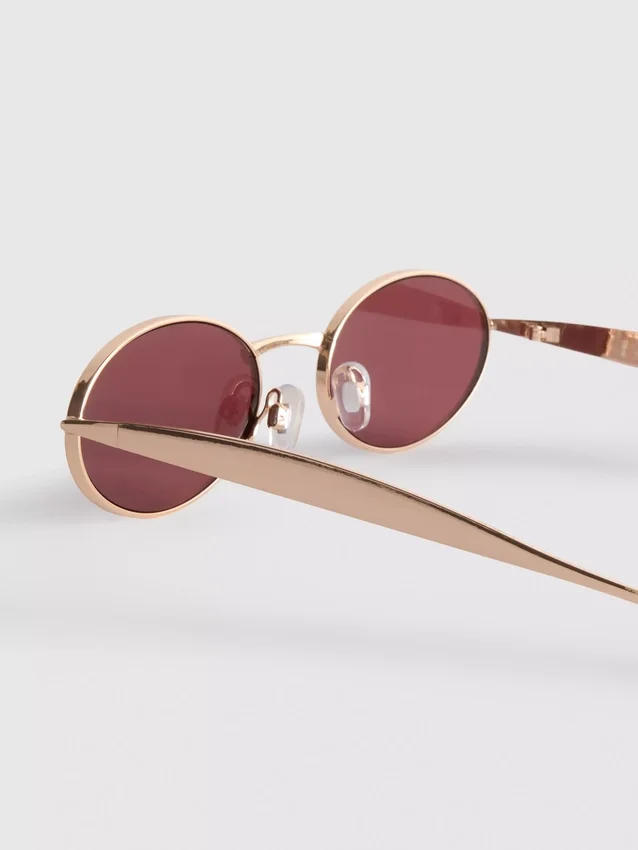 Oval metal sunglasses